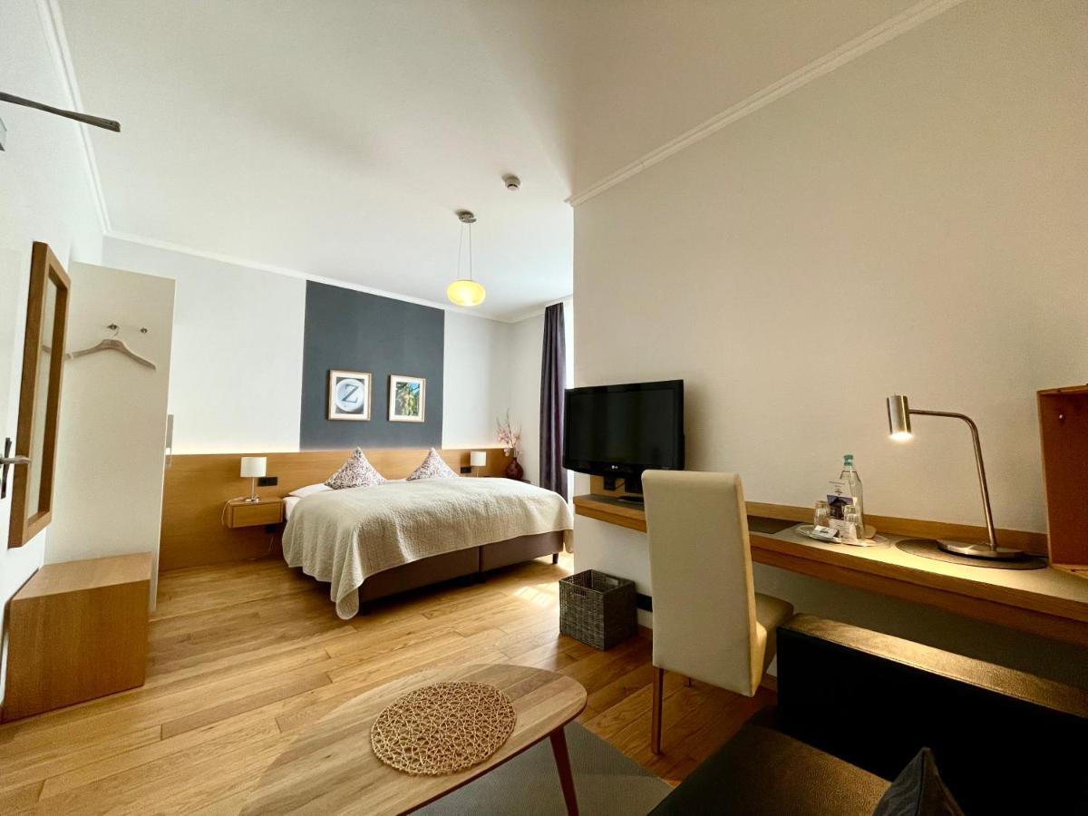 Hotel Saarburger Hof Esterno foto