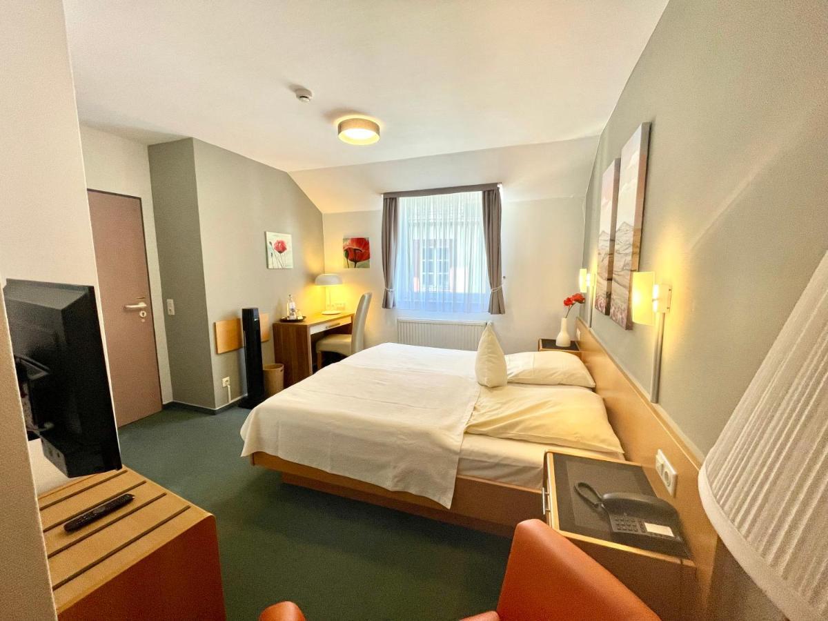 Hotel Saarburger Hof Esterno foto